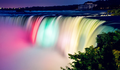 P0702-Niagara-Falls-Colors-Medium.jpg