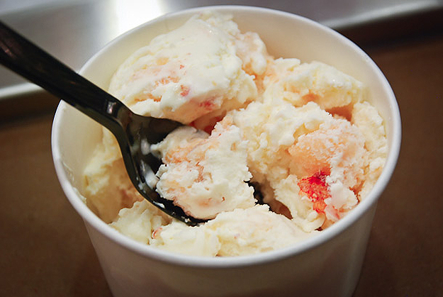 Lobster-Ice-Cream-Cone-1.jpg