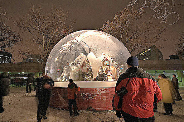 2016118-snow-globe2.jpg