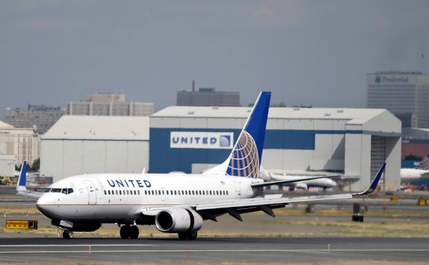 leggings-united-airlines.jpg